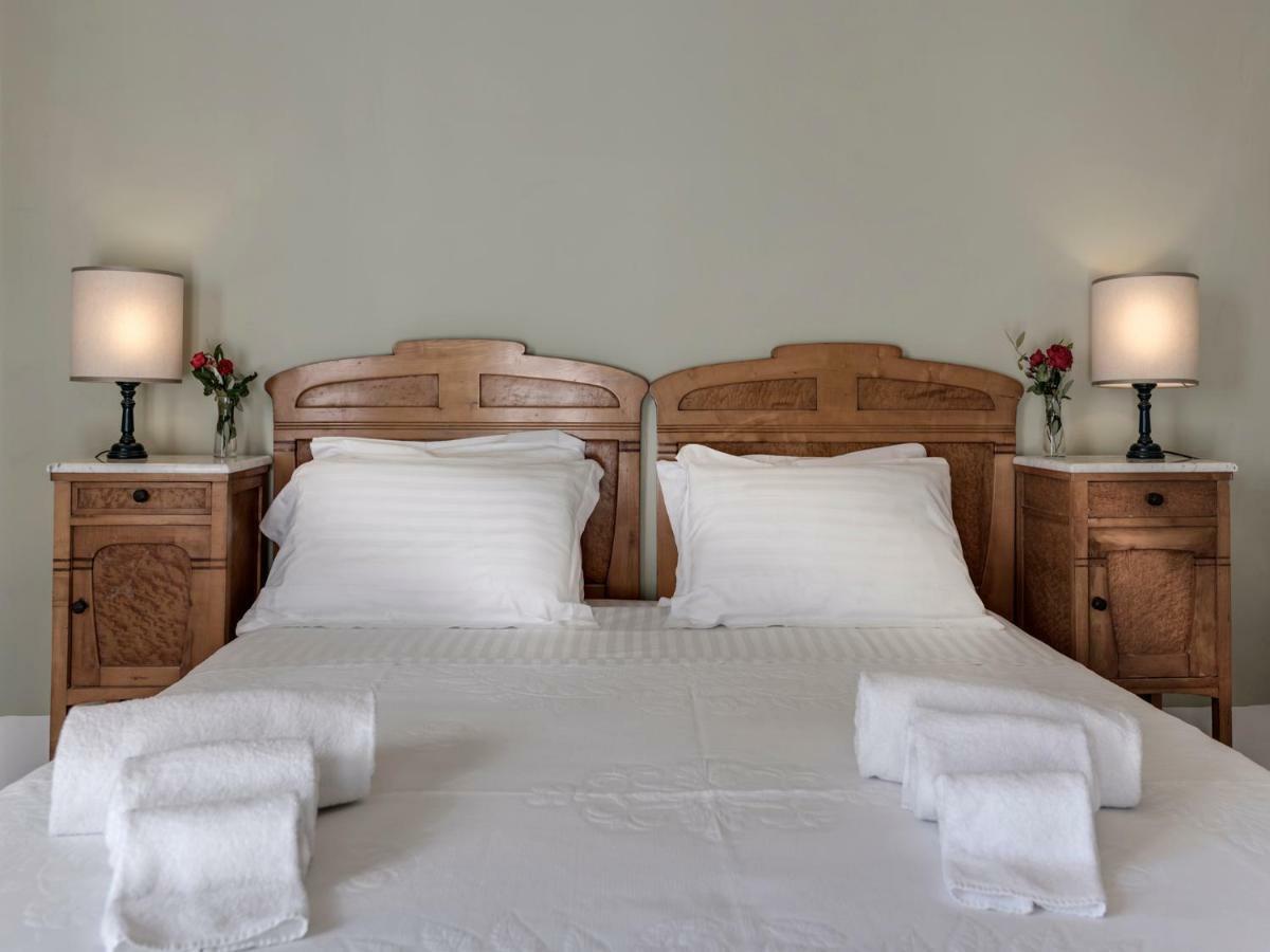Tenuta Di Capezzana Bed & Breakfast Seano Ngoại thất bức ảnh