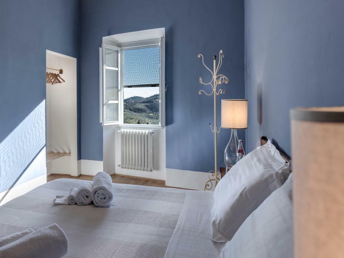 Tenuta Di Capezzana Bed & Breakfast Seano Ngoại thất bức ảnh